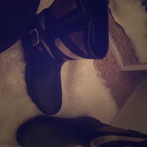Burberry women boots